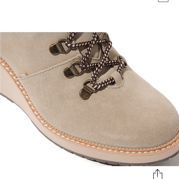 Toms Melrose Wedge Bootie. Taupe/Stone. Size 6. - Picture 2 of 13